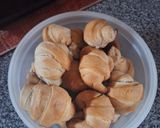 Foto del paso 7 de la receta: Medialunas dulces