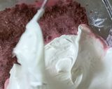 Foto do passo 10 de Bolo de chocolate com recheio de morango e chantininho