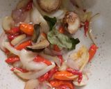 Foto langkah ke 2 dari resep Pindang Salem Kuah Kecap Pedas.