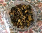 A picture of step 7 of Salami chunks with Palak (spinach).