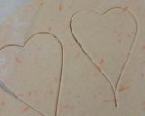 A picture of step 3 of Paneer veg staffing hearts.