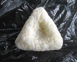 A picture of step 6 of Tuna Mayo ‘Onigiri’ Rice Balls.