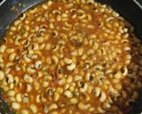 A picture of step 7 of Black-EyedPeas Gravy.