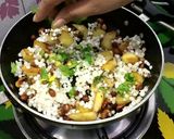 A picture of step 5 of Sabudana khichdi.