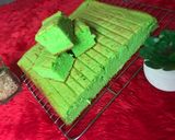 Foto langkah ke 5 dari resep Bolu Pandan.