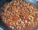 Foto del paso 2 de la receta: Cazuela de alubias con carne picante y queso  gratinado al horno 🇲🇽🌶 🇪🇸
