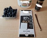 Foto del paso 1 de la receta: Chocolate blueberry bark inspirada en Lastochka 🥰🍫 Barra saludable de arándanos y chocolate 🫐