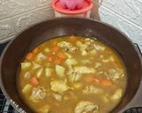 Foto langkah ke 8 dari resep Kari Ayam ala Jepang tanpa Santan (menggunakan bumbu instan).