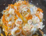 Foto langkah ke 3 dari resep Tumis Udang Saori Saos Tiram.