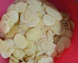 Foto langkah ke 1 dari resep Kentang goreng.
