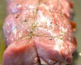 Foto del paso 1 de la receta: Lomo de Cerdo con Salsa de Champiñones, Arroz Verde y Ensalada Rusa