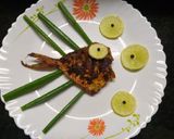 A picture of step 3 of Tareli pomfret macchi.