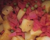 A picture of step 3 of Gajar aloo.