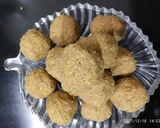 डींकाचे लाडू (dinkache laddu reciep in marathi) रेसिपी स्टेप 7 फोटो 