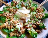 Foto del paso 7 de la receta: Pollo teriyaki sobre cogollos