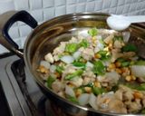 A picture of step 12 of White Sauce Pasta.