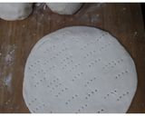 A picture of step 4 of Egg Pizza (without oven).