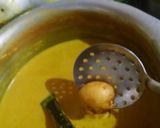 A picture of step 4 of Kadhi pakora (mother in law recipie).
