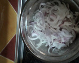 Foto del paso 1 de la receta: Sopa de cebolla con queso y huevo duro