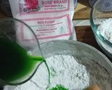 Foto langkah ke 2 dari resep Kue Putu Dua Warna dengan Cetakan (Pandan Telang).