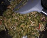 Foto langkah ke 7 dari resep Oseng Pare Teri.