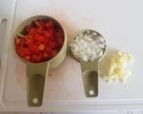 Foto del paso 2 de la receta: Calabacitas rellenas de quinoa y pollo