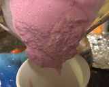 A picture of step 2 of Berry Medley Shake 🍓🍓.
