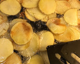 Foto del paso 2 de la receta: Patatas bravas a la alicantina 😋