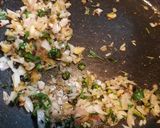 A picture of step 3 of Spicy foxnut.