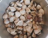 Hình bước làm 1 của món Cháo Nghêu