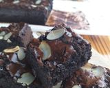 Foto langkah ke 6 dari resep Gluten Free Brownies.