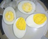 A picture of step 4 of Simple Boiled Egg.