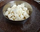 A picture of step 1 of Mukhwas Stuffed Chocolate Roses.