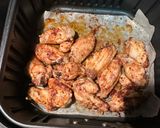 Foto del paso 6 de la receta: Alitas de pollo picantes en airfryer
