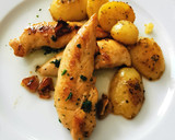 Foto del paso 6 de la receta: Solomillos de Pollo al Ajillo con Patatas