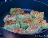 Foto del passaggio 5 della ricetta Involtini di verza su vellutata di verza alla curcuma e zafferano