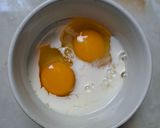 Foto langkah ke 3 dari resep Avocado Egg Toast.