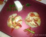 A picture of step 4 of Paneer peanut uttapam.