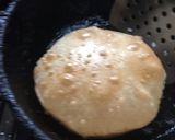 A picture of step 4 of Luchi / Puri.