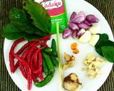 Foto langkah ke 2 dari resep Hot Spicy Chicken Wings.