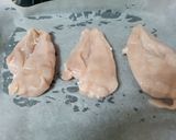 Foto del paso 1 de la receta: Pechugas al horno con nata
