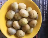 A picture of step 1 of Baby potatoes in coriander curry paste.