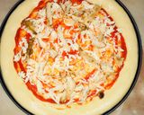 A picture of step 21 of Chicken pizza.