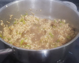 Foto del paso 1 de la receta: Risotto con setas y espárragos con toque de gorgonzola