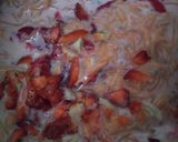 A picture of step 3 of Strawberry falooda.
