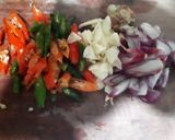 Foto langkah ke 1 dari resep Mangut Ikan Asap & Telor Ceplok.