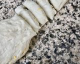 Foto del paso 5 de la receta: PANCITOS SABORIZADOS CON DOS TIPOS DE QUESOS (premezcla con levadura) 🤩😋😋🥯🧀🥖😍