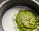 A picture of step 4 of Thai Chicken Curry.