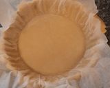 A picture of step 3 of Strawberry tarte.