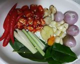 Foto langkah ke 3 dari resep Sup iga sapi asam pedas.